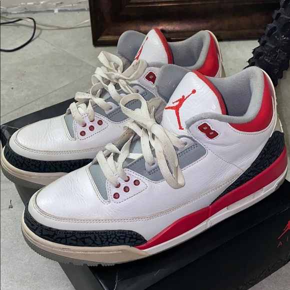 Air Jordan 3 Retro OG - Picture 4 of 5